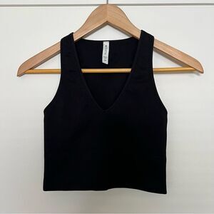 Athleta Tank Top Womens Size XS Black Crop Rib V-Neck Yoga Wicking